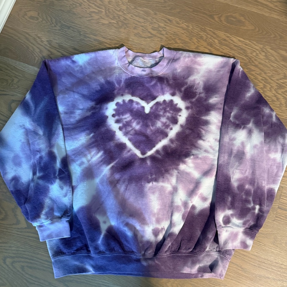 Urban Outfitters purple tye dye heart crewneck